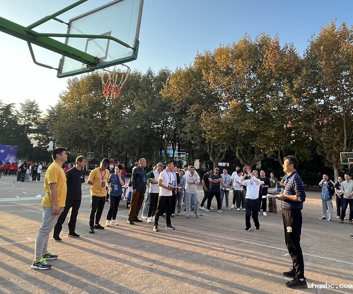 徐黎 投篮.jpg 徐黎 投篮.jpg